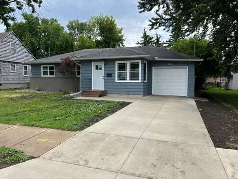 1405 W Clark St, Albert Lea, MN 56007