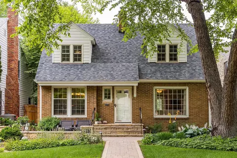 1843 Highland Pkwy, Saint Paul, MN 55116