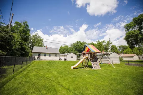 Exterior - 1006 Poughkeepsie Ave, Morris, MN 56267 photo 5 of 10