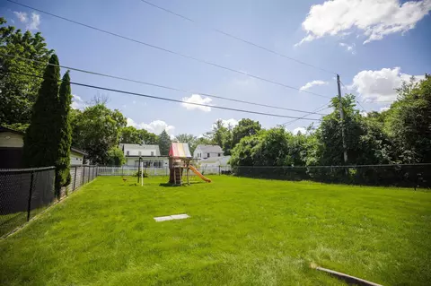 1006 Poughkeepsie Ave, Morris, MN 56267
