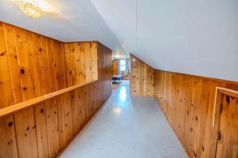 Entry Way - 1006 Poughkeepsie Ave, Morris, MN 56267 photo 6 of 7