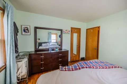 Bedroom - 1006 Poughkeepsie Ave, Morris, MN 56267 photo 4 of 8
