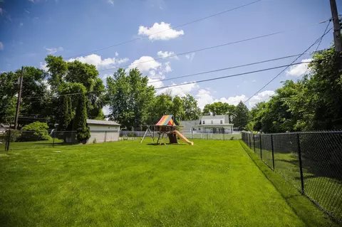 Exterior - 1006 Poughkeepsie Ave, Morris, MN 56267 photo 9 of 10