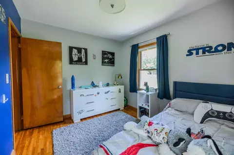 Bedroom - 1006 Poughkeepsie Ave, Morris, MN 56267 photo 6 of 8