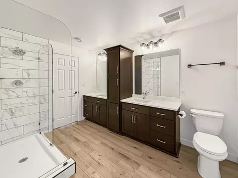 Bath - 3620 Cordova Loop S, Fargo, ND 58104 photo 5 of 6