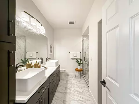 Bath - 3620 Cordova Loop S, Fargo, ND 58104 photo 1 of 6