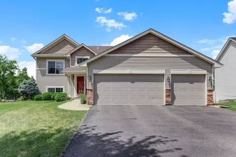 4585 196th St W, Farmington, MN 55024