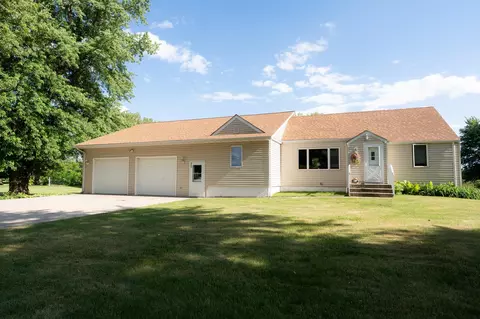 Exterior - 223 E Oak St, Tyler, MN 56178 photo 2 of 7