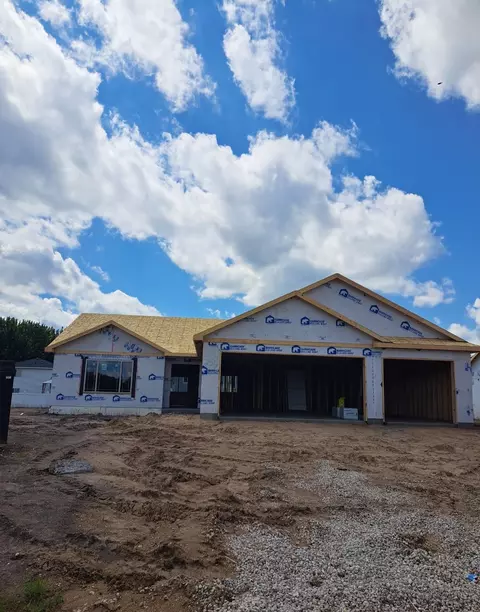 250 Henry Cir, Green Isle, MN 55338