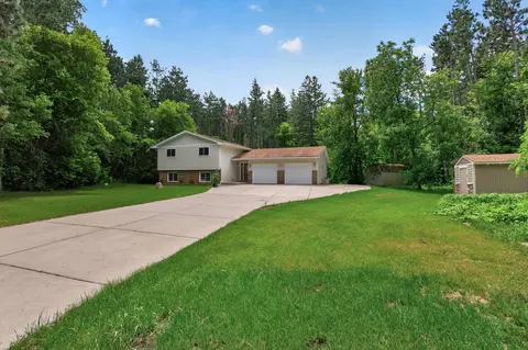 900 Evergreen Trl, Circle Pines, MN 55014