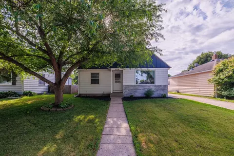 418 23rd St S, Fargo, ND 58103