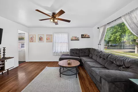 Living - 418 23rd St S, Fargo, ND 58103 photo 1 of 2