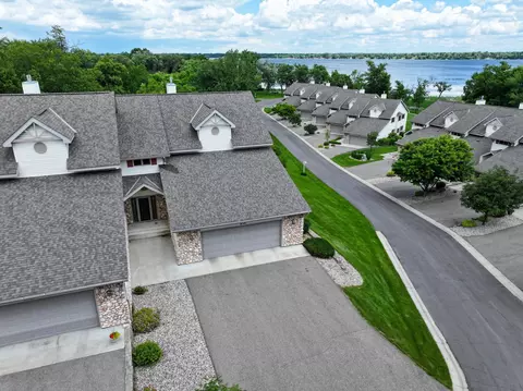 2729 Arrowwood Dr NW, Alexandria, MN 56308