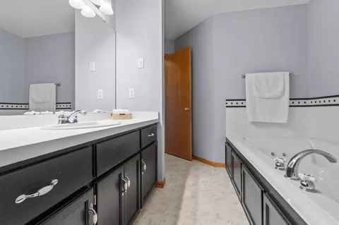 Bath - 1839 Quebec St, Centerville, MN 55038 photo 3 of 4