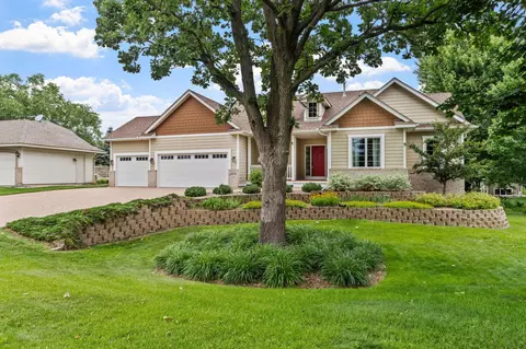 2373 Quail Creek Pkwy NE, Blaine, MN 55449