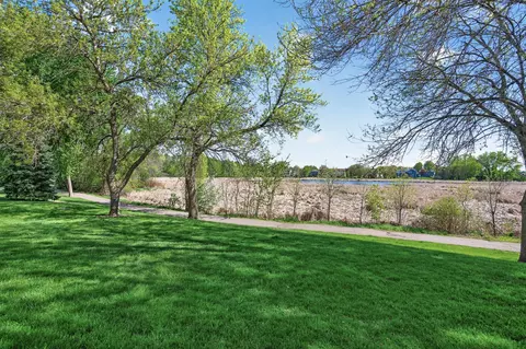 4505 Orchid Cir, Plymouth, MN 55446