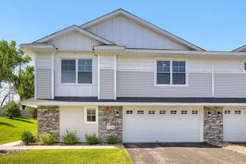 2174 Island Ct, Hugo, MN 55038