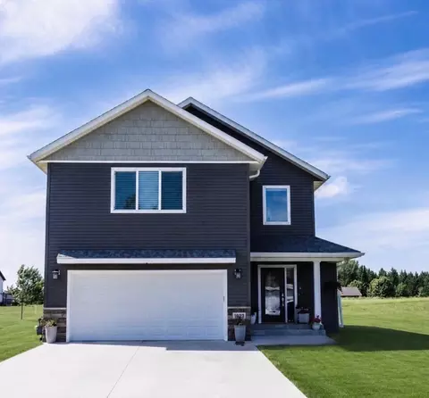 1923 Longview Dr, Detroit Lakes, MN 56501