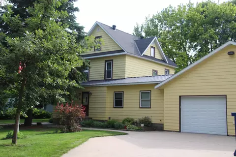 120 3rd St W, Hector, MN 55342