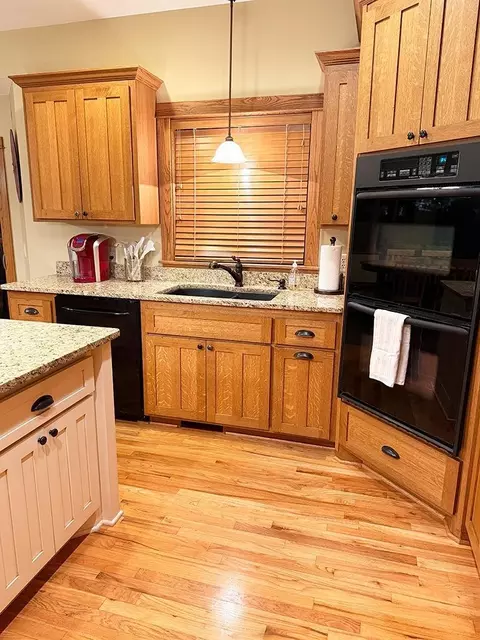 Kitchen - 1633 Dupre Rd, Centerville, MN 55038 photo 6 of 10
