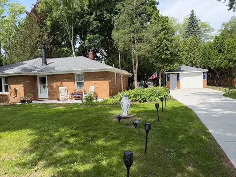 5107 Long Ave, White Bear Lake, MN 55110