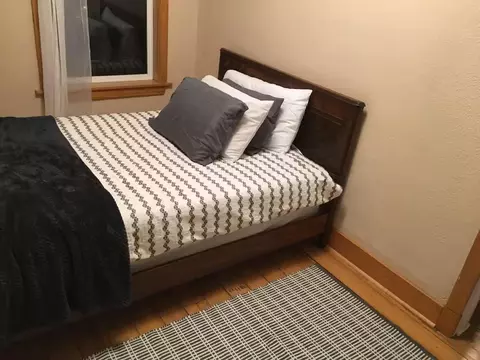 Bedroom - 24 S Cascade St, Duluth, MN 55806 photo 2 of 2