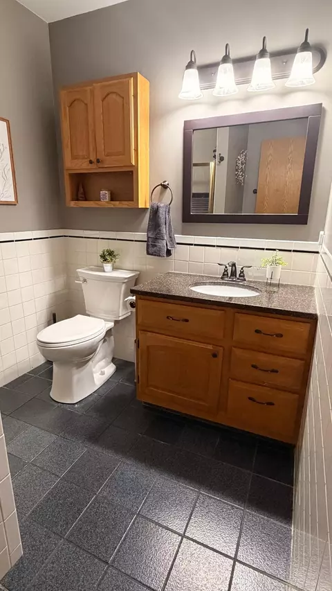 Bath - 14350 Sandy Dr, Becker, MN 55308 photo 1 of 3