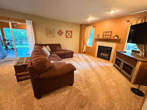 Living - 14350 Sandy Dr, Becker, MN 55308 photo 3 of 3