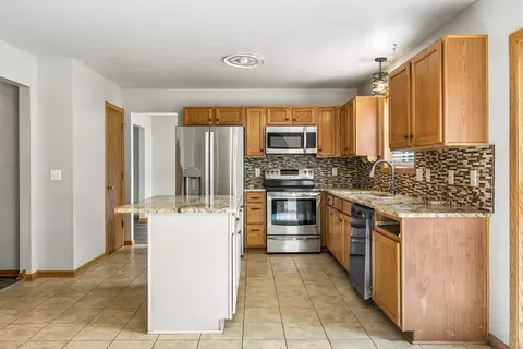 Kitchen - 4926 Rusten Rd, Eagan, MN 55122 photo 2 of 5