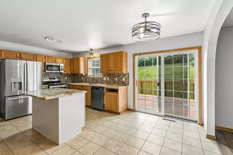 Kitchen - 4926 Rusten Rd, Eagan, MN 55122 photo 5 of 5