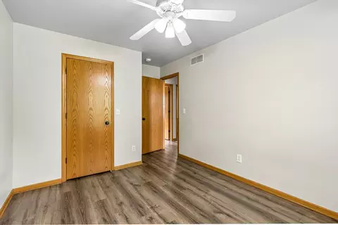Bedroom - 4926 Rusten Rd, Eagan, MN 55122 photo 7 of 8