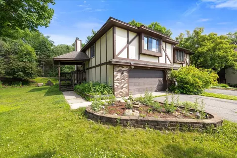 7405 Scot Ter, Eden Prairie, MN 55346