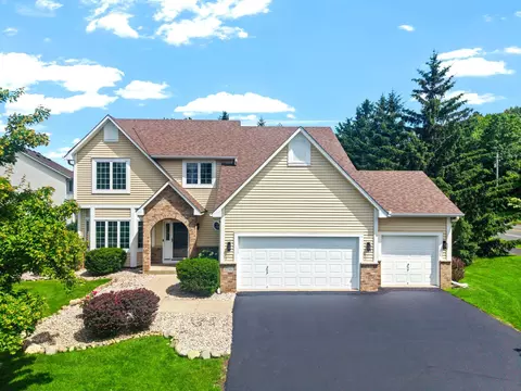1744 Mathias Rd, Shakopee, MN 55379