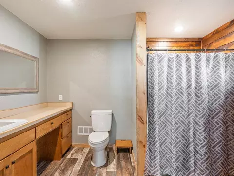 Bath - 408 Main St E, Bertha, MN 56437 photo 2 of 7