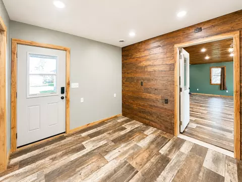 Entry Way - 408 Main St E, Bertha, MN 56437 photo 3 of 5