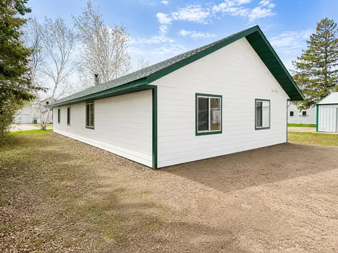 Exterior - 408 Main St E, Bertha, MN 56437 photo 2 of 2