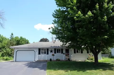 8429 Columbus Ave S, Bloomington, MN 55420