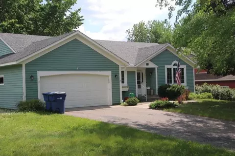 906 21st St SE, Saint Cloud, MN 56304