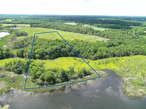 33640 Malmberg Ave, Lindstrom, MN 55045