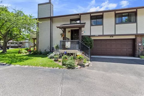 3114 Farnum Dr #A, Eagan, MN 55121