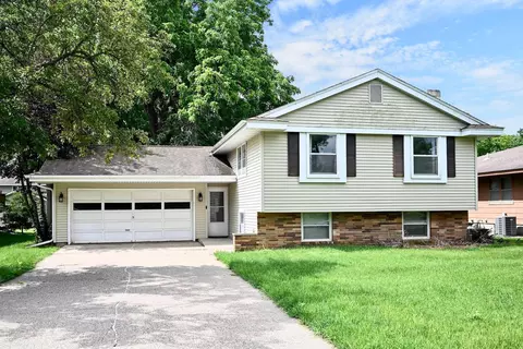 1775 Gilmore Ave, Winona, MN 55987