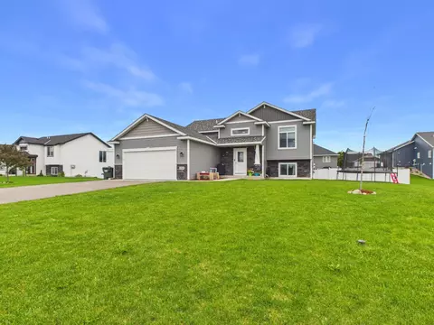 114 Collina Cir, Avon, MN 56310
