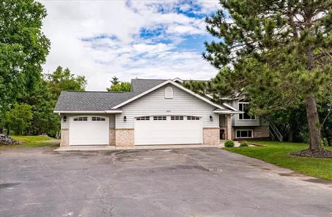 4909 Whitetail Dr, Hermantown, MN 55811