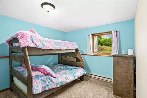 Bedroom - 4909 Whitetail Dr, Hermantown, MN 55811 photo 4 of 6