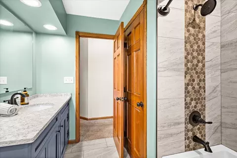 Bath - 4909 Whitetail Dr, Hermantown, MN 55811 photo 1 of 3