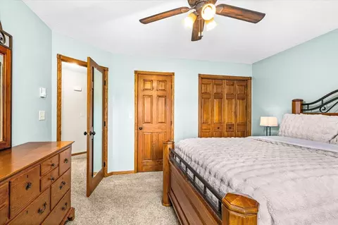 Bedroom - 4909 Whitetail Dr, Hermantown, MN 55811 photo 3 of 6