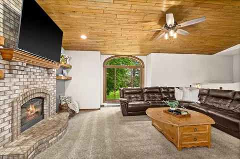Living - 4909 Whitetail Dr, Hermantown, MN 55811 photo 1 of 6