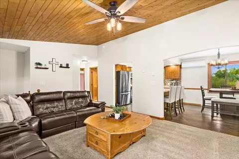 Living - 4909 Whitetail Dr, Hermantown, MN 55811 photo 3 of 6