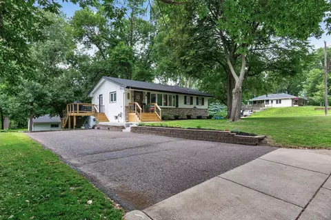 3249 Scott Ave N, Golden Valley, MN 55422