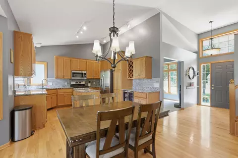 10014 Hidden Oaks Ln N, Champlin, MN 55316